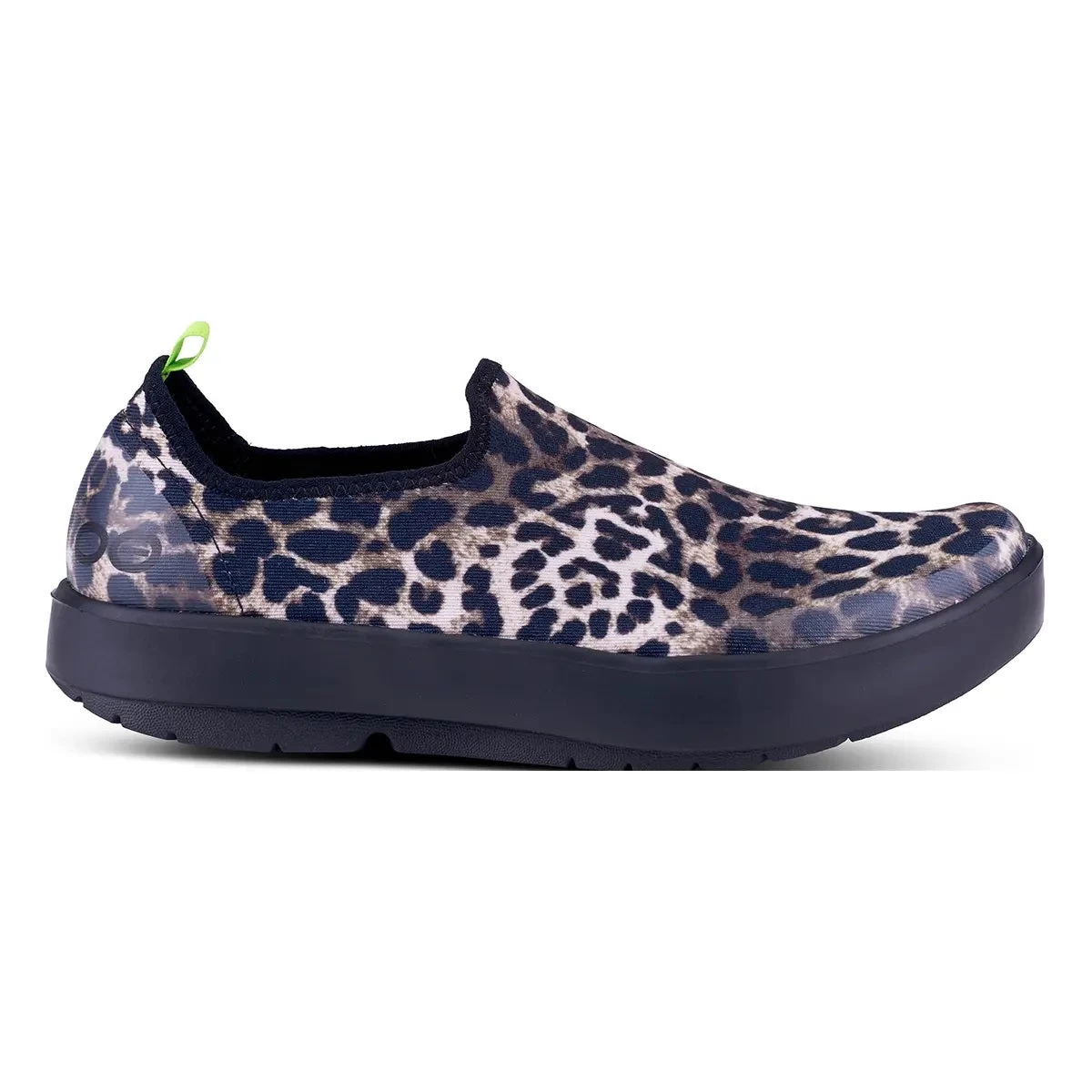 'OOFOS' Women's OOmg EeZee Low Shoe - Cheetah 3 'OOFOS' Women's OOmg EeZee Low Shoe - Cheetah