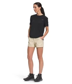 'The North Face' Women's Paramount Short - Gravel -Outfit Go Shop NF0A4APC 3X4 model34 1024x1024@2x