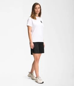 'The North Face' Women's Aphrodite Bermuda Short - TNF Black -Outfit Go Shop NF0A5GKG JK3 model34 1024x1024@2x