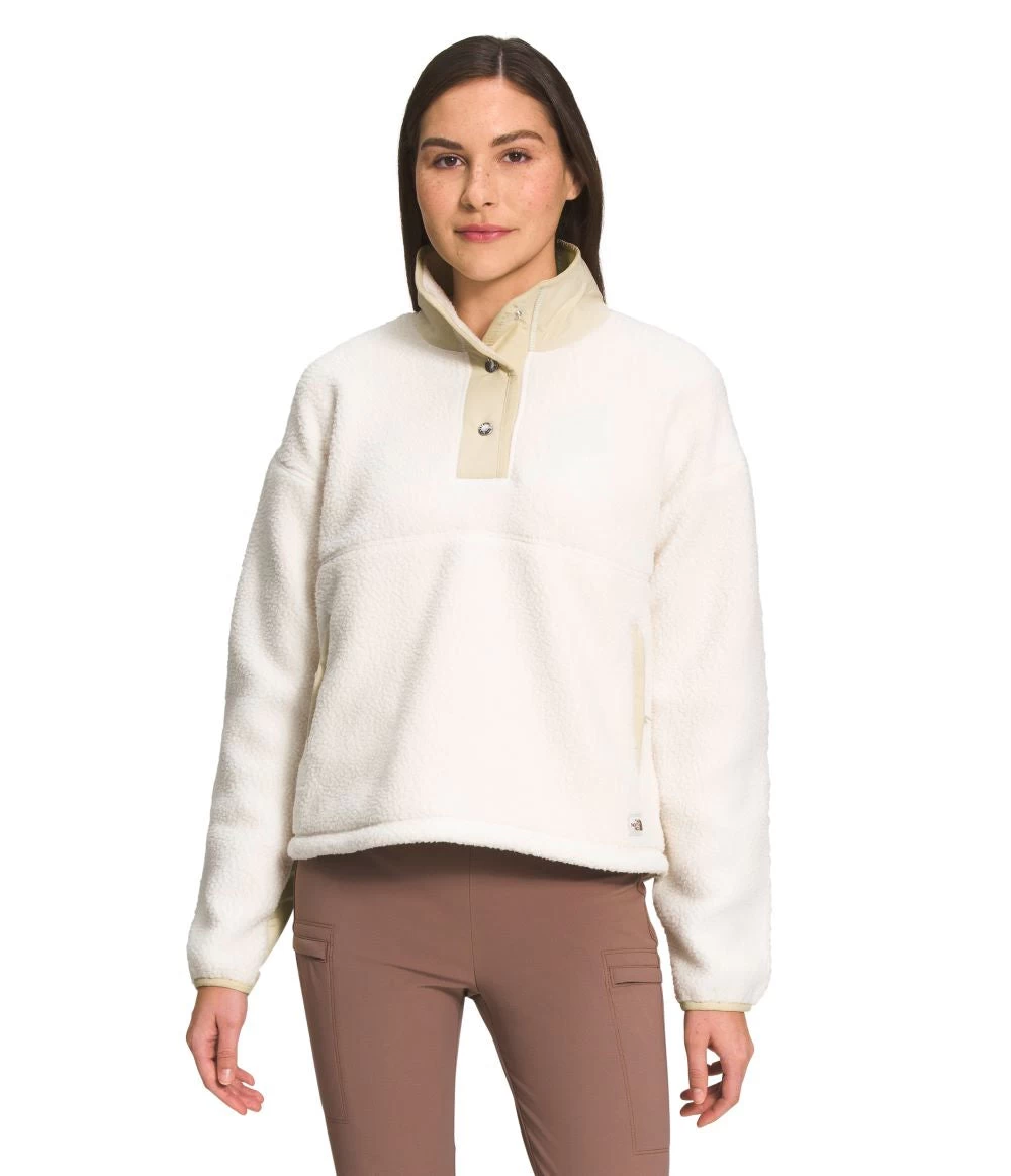 'The North Face' Women's Cragmont 1/4 Snap Fleece - Gardenia White 3 'The North Face' Women's Cragmont 1/4 Snap Fleece - Gardenia White