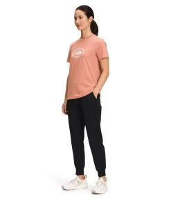 'The North Face' Women's Aphrodite Jogger - TNF Black -Outfit Go Shop NF0A5JA9 JK3 model34 1024x1024@2x
